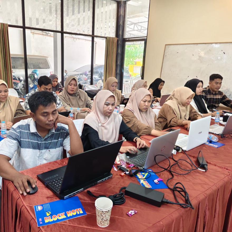 PELATIHAN WEBSITE DESA DAN OPERATOR SID